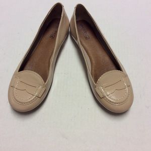 Sperry Patent Leather Loafers Tan Size 6